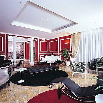 סירמיונה Hotel Luna 3*,  איטליה