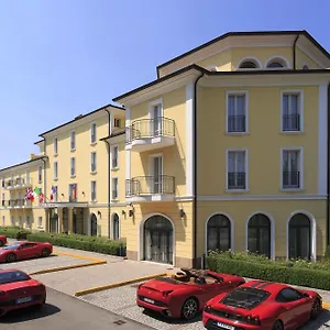 Palace Szálloda